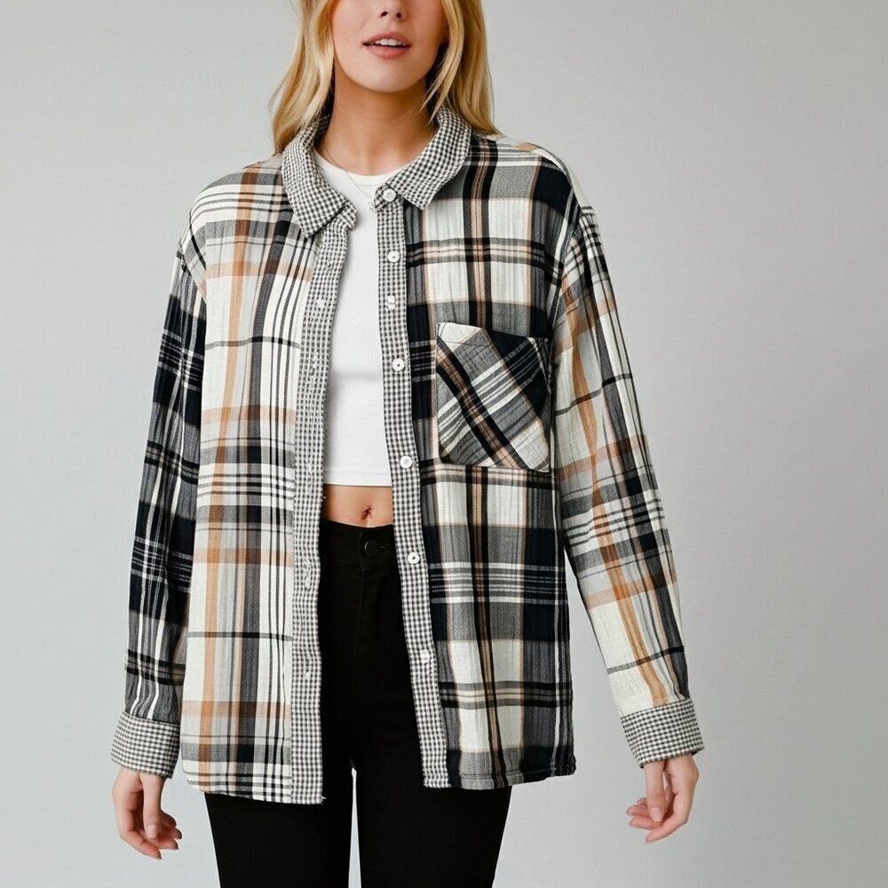 Aerie Plaid Button-Up Shirt Size M